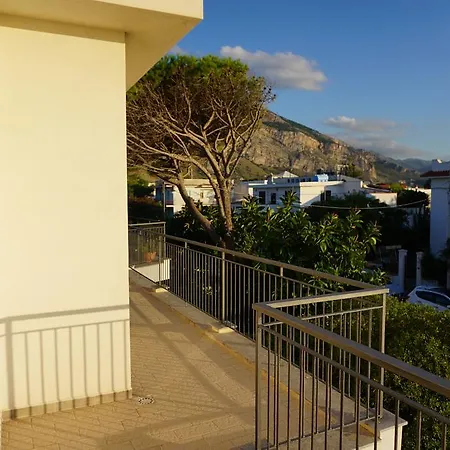 Isabella Villa Isola delle Femmine